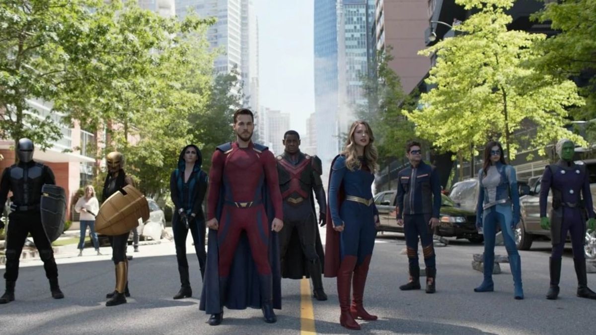 Does Mon-El Come Back in Supergirl? Explained