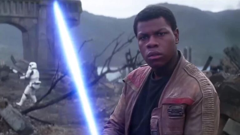 Star Wars: Is Finn a Jedi & Will He Become Rey’s Padawan?