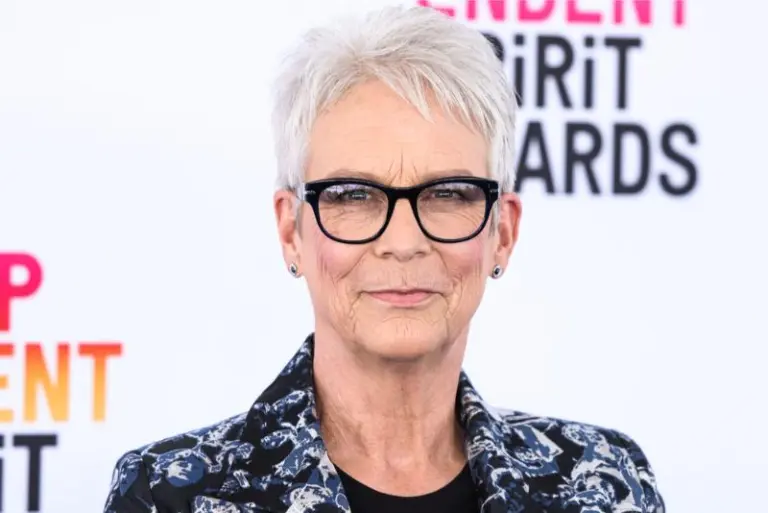 ‘Boderlands’ Star Jamie Lee Curtis (67) Turns Heads in a Black Leather Dress on ‘The Tonight Show’