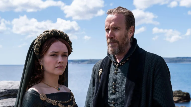 ‘House of the Dragon’ Finally Reveals Whether Alicent Knew Her Father Otto Was Alive All Along