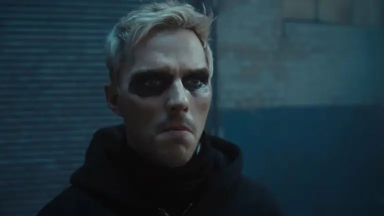 Zoë Kravitz and Nicholas Hoult Face Off in David Leitch’s High-Stakes ‘How to Rob a Bank’ Trailer That Teases a Deadly Game of Cat and Mouse