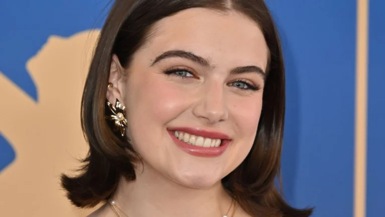 ‘Off Campus’ Star Ella Bright Goes Gothic in a Corset Gown at the VMAs While ‘Off Campus’ Fans Get a Reunion
