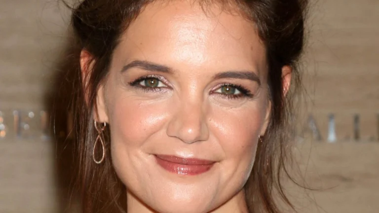 ‘Poker Face’ Star Katie Holmes Packs on PDA With Boyfriend 8 Years Her Junior at Tod’s Milan Show