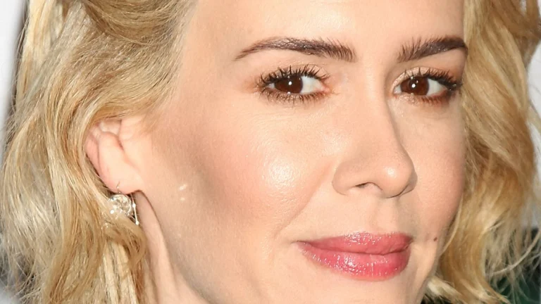 ‘American Horror Story’ Star Sarah Paulson Says Gender And Age Cost Her Movie Offers After ‘The People V. O.J. Simpson’