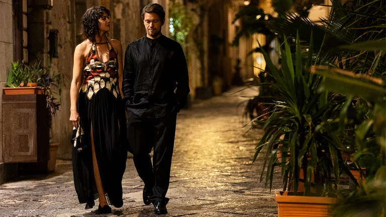Meet the Cast of Netflix’s ‘A Couple of Lies’